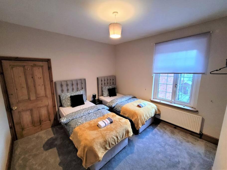 Nice 4-Bedroom Vacation Home With Indoor Fireplace Wellington  Extérieur photo